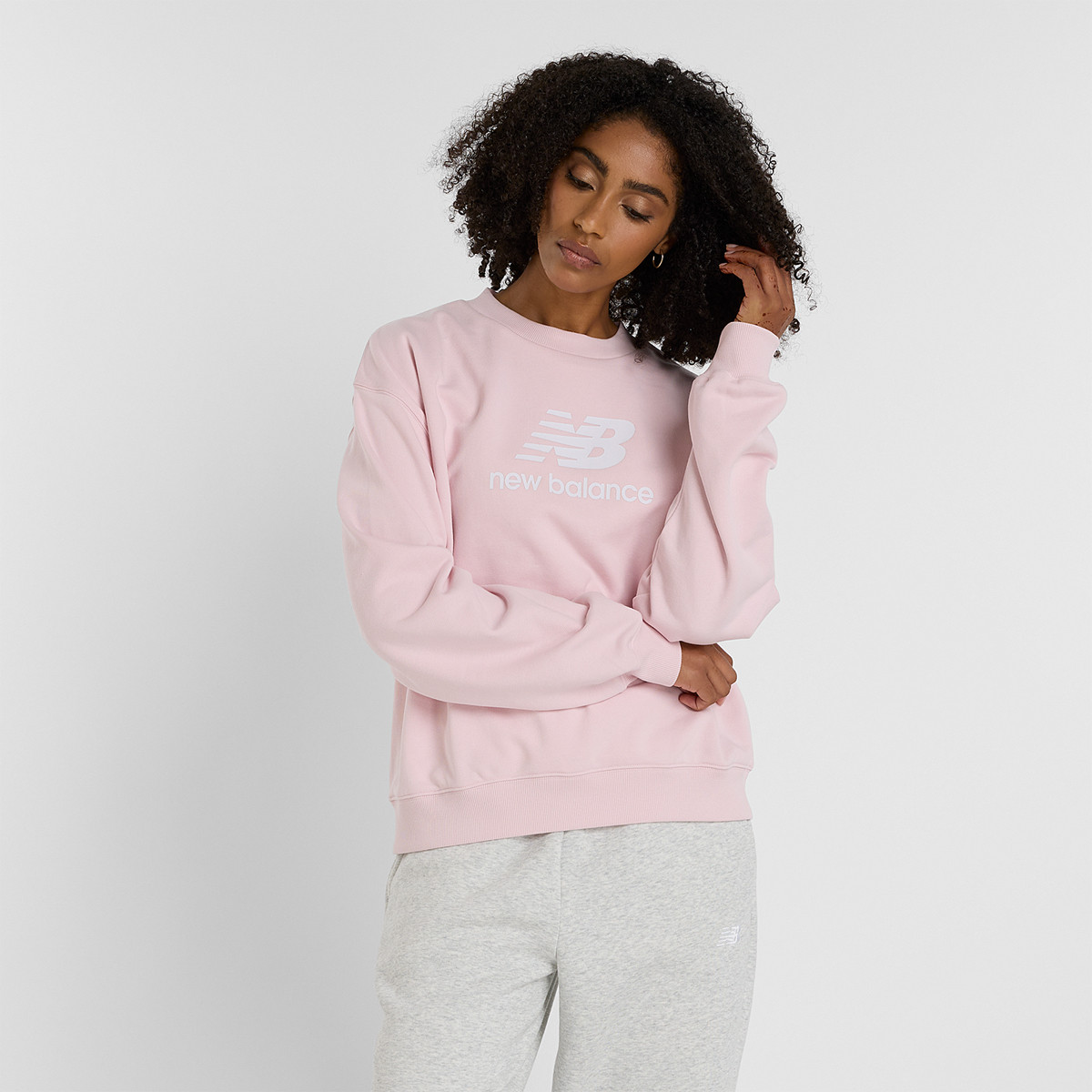 SWEAT NEW BALANCE FEMME ESSENTIALS FRENCH TERRY LOGO
